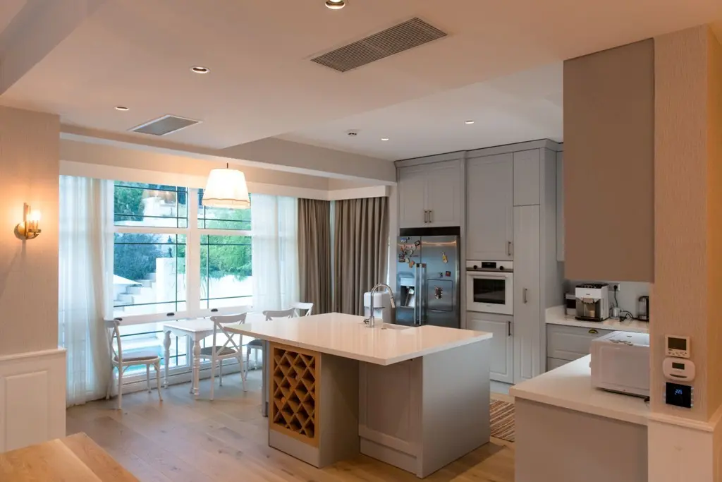 Kitchen area